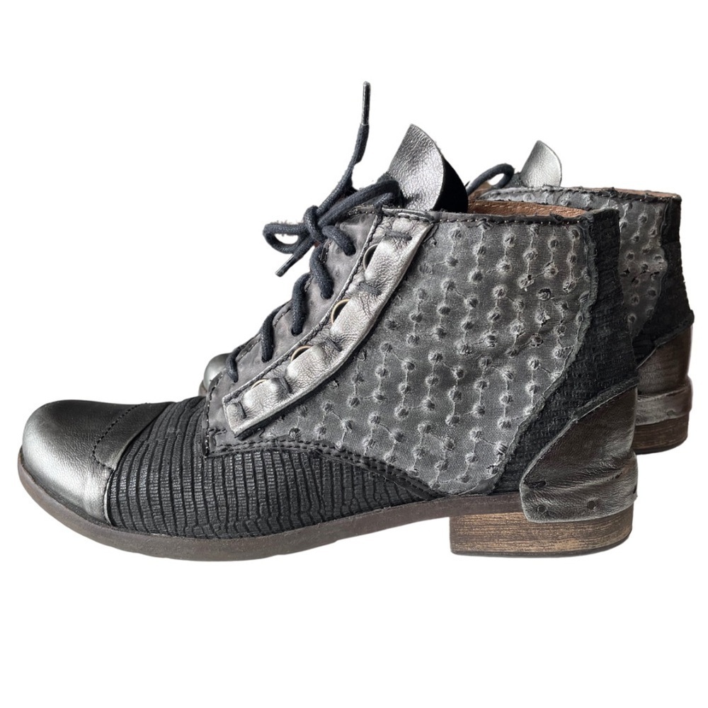 Clocharme Black Leather Ankle Boots